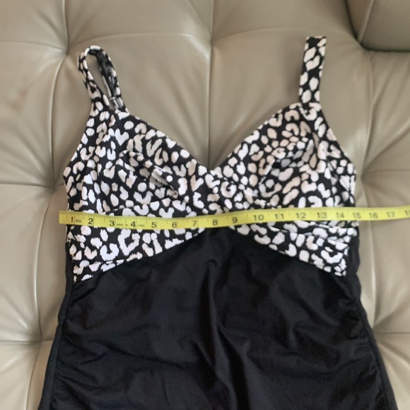 Lands end tankini bathing suit top - Picture 8 of 9